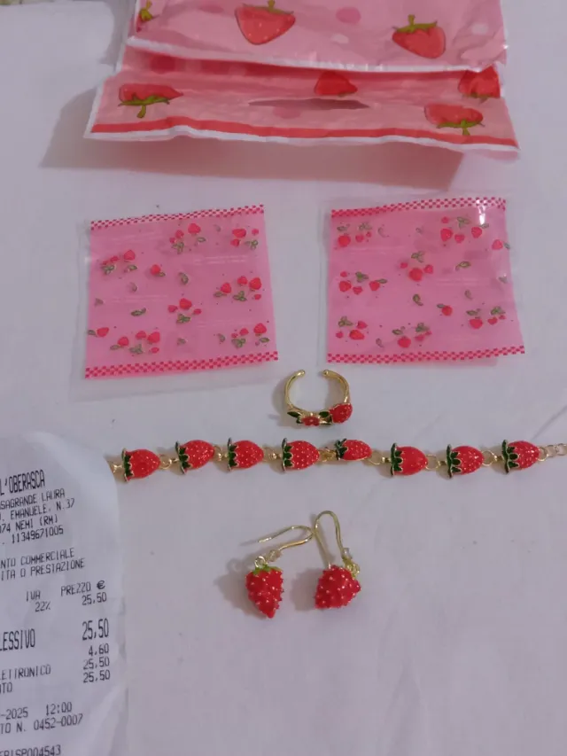 Set Orecchini Anello Bracciale Fragola