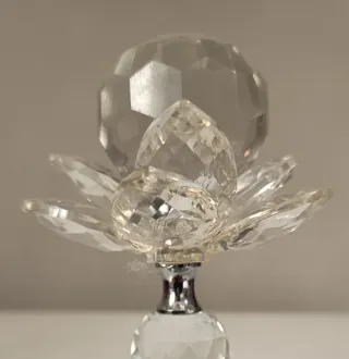 Elegante soprammobile cristallo fiore di Loto
