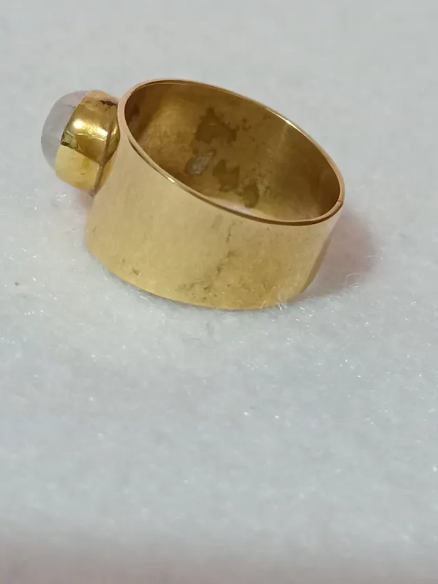 Anello con pietra di luna  in ottone
