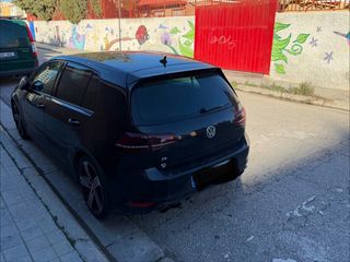 Volkswagen Golf R300 2015