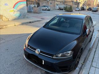 Volkswagen Golf R300 2015