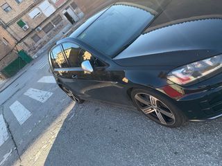 Volkswagen Golf R300 2015