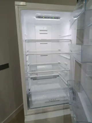 Frigorífico Combi Hisense Blanco