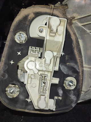 PILOTO TRASERO IZQUIERDO BMW SERIE 1 BERLINA (E81