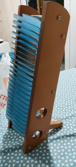 Estantería para CDs de madera y plástico