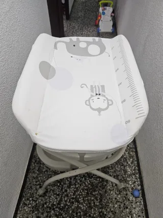 Bañera y cambiador bebé casi nuevo
