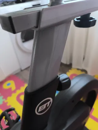 Bicicleta Estática Bodytone Smartbike SMB1