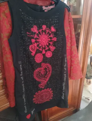 Vestido Desigual Negro y Rojo  nuevo sin etiqueta