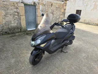 Daelim S3 250 Maxi Scooter Negra