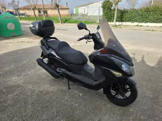 Daelim S3 250 Maxi Scooter Negra