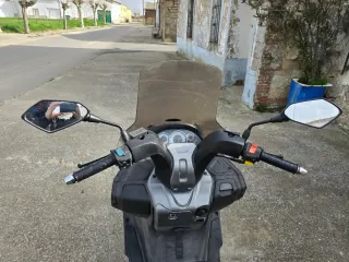 Daelim S3 250 Maxi Scooter Negra