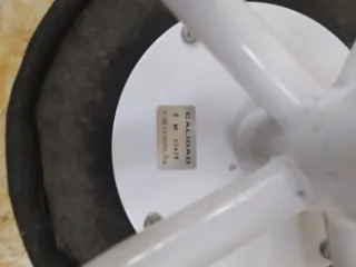 Taburete Elevador Negro y Plateado