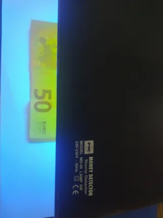 Detector de Billetes Falsos UV