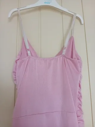 Abitino rosa con spalline sottili