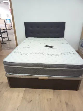 Canapé abatible y colchón