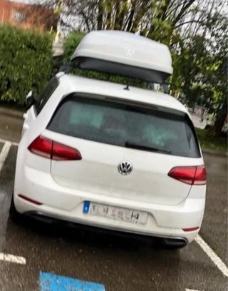 Cofre portaequipaje de techo.