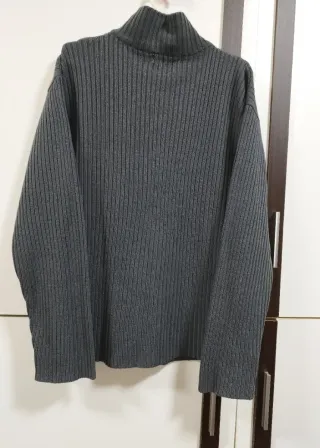 Chaqueta gris con cremallera para hombre