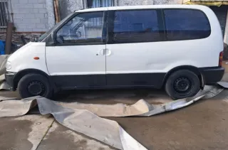 Nissan Serena 1993