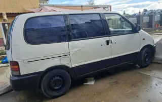 Nissan Serena 1993