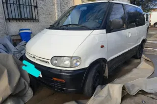 Nissan Serena 1993