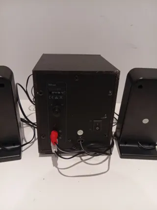 Altavoces Trust Negro PC