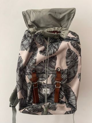 Mochila Herschel Hojas Beige y Verde Original