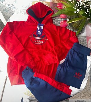 Conjunto Rojo y Azul