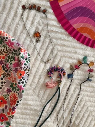 Bolso y bisutería Pilar Prieto nuevo