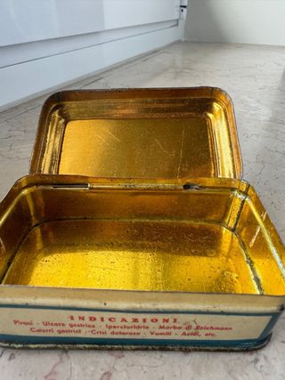 Tre scatole Vintage Gianduiotti Farmaco Biscotti