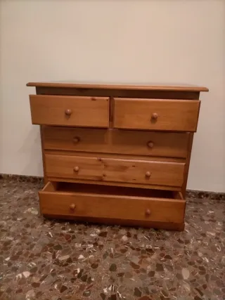 Cómoda de madera