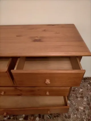 Cómoda de madera