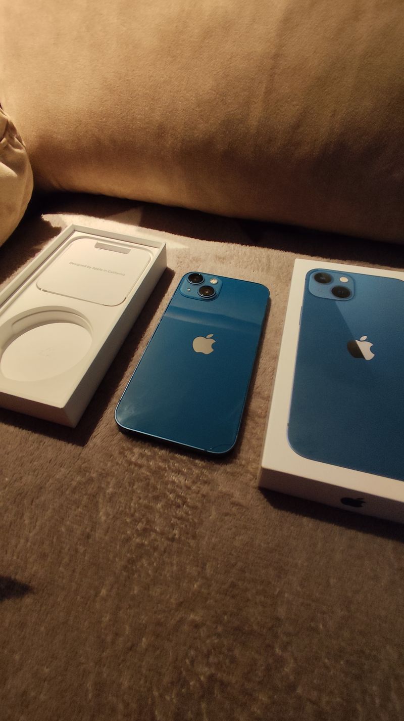 iPhone 13 100% + Caja afbeelding 2