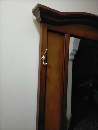 Mueble de entrada con espejo y cajón