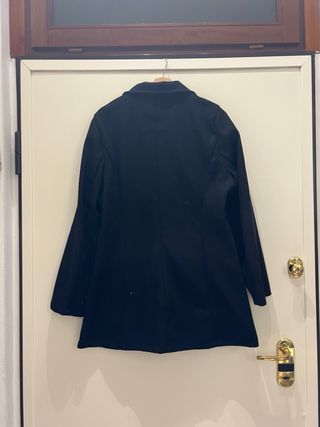 Cappotto nero vita sottile con tasche