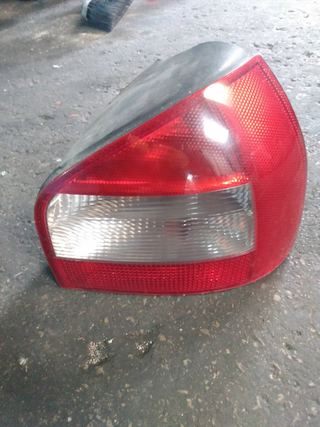 PILOTO TRASERO DERECHO AUDI A3 (8L) 1.8 T Ambitio