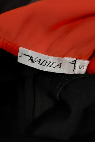 Vestito corto con schiena scoperta