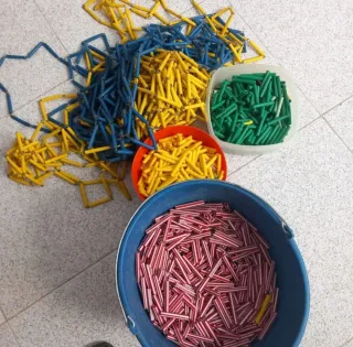 Cortina - mosquitera artesanal de canutillos