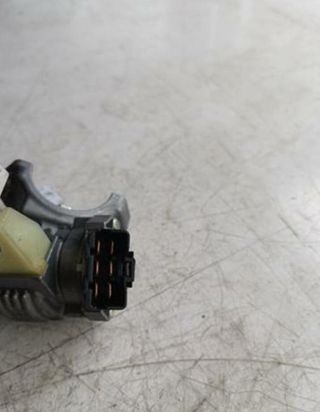 Antirrobo renault 81900f9700 captur 0.9 zen 255505