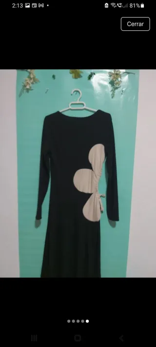 Vestido negro con flor beis NUEVO