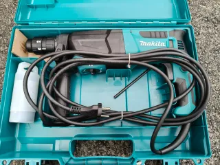 Taladro Percutor Makita HR2679FT