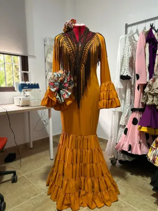 Traje de Flamenca Mostaza Canastero