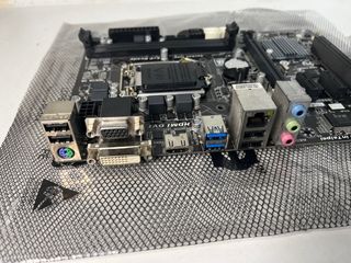 Placa Base GIGABYTE GA-B85M-HD3