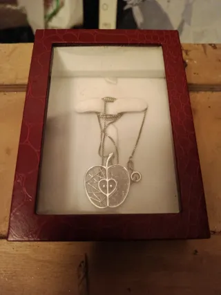 Colgante Plata Ley Corazón Manzana