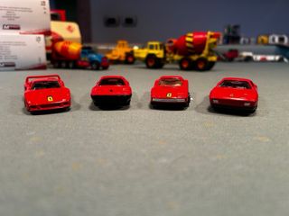 Lotto 4 Ferrari 1:64