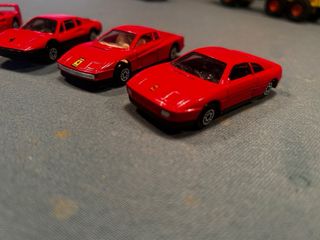 Lotto 4 Ferrari 1:64