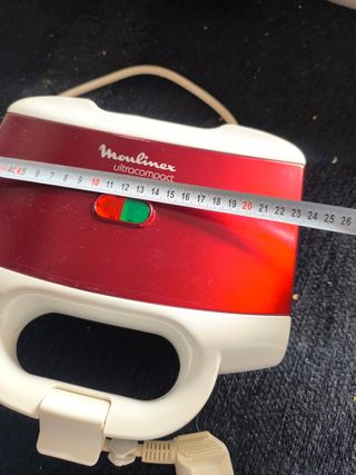 Sanduchera Moulinex Ultracompact Roja
