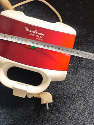 Sanduchera Moulinex Ultracompact Roja