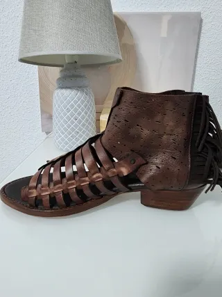 Sandalias de piel estilo gladiador