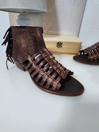 Sandalias de piel estilo gladiador