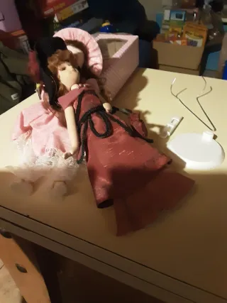 2 Bambole in Porcellana con Abito Rosa